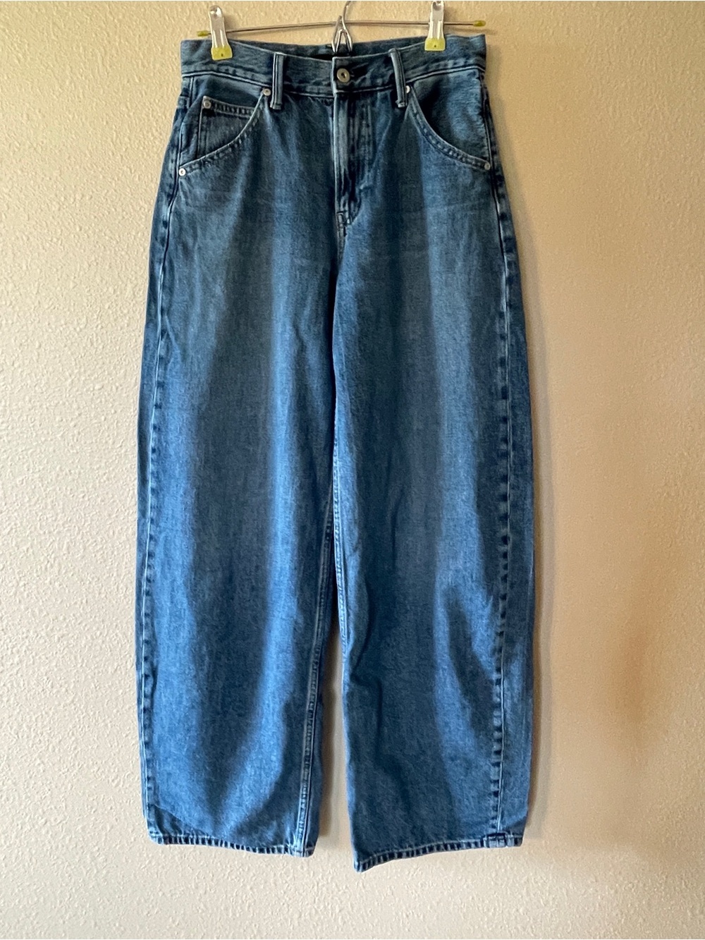Uniqlo Barrel Jeans- Medium Wash